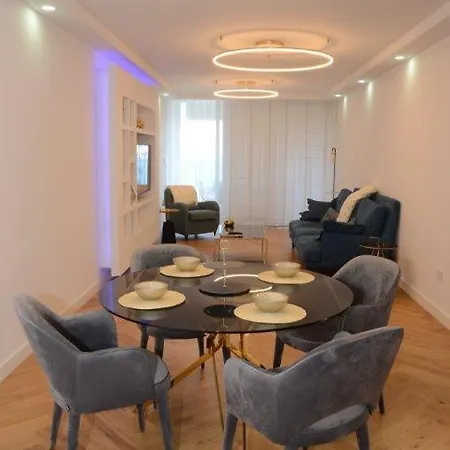Golden Seaview Apartment Limassol