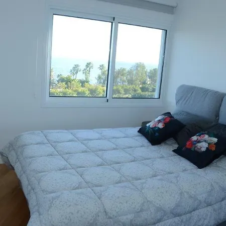 Golden Seaview Apartament