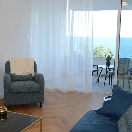 Golden Seaview Limassol