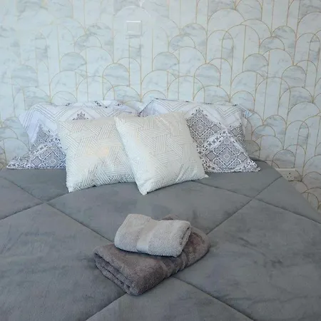 Apartment Golden Seaview *